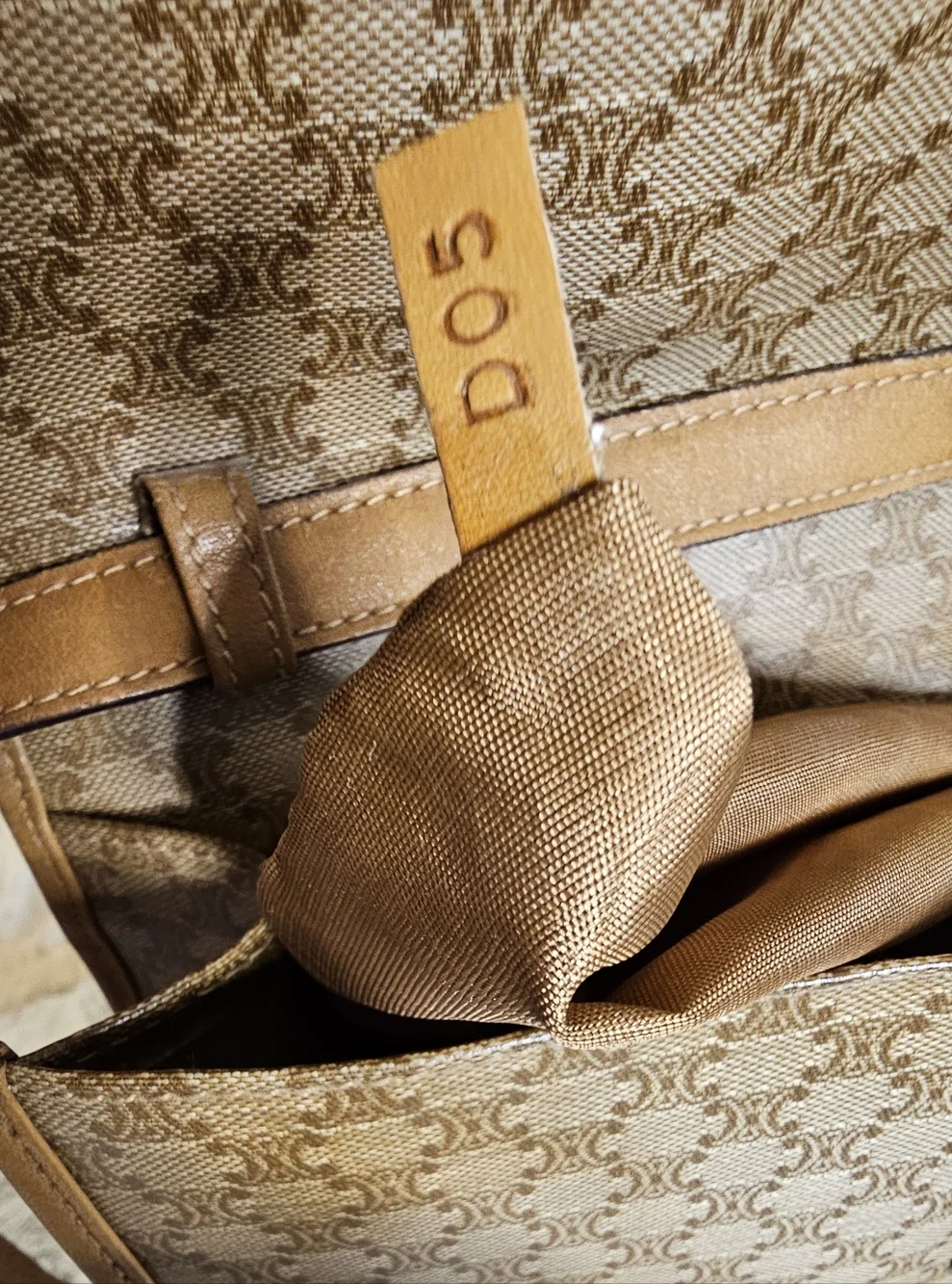 Celine Vintage Tan Leather & Monogram Crossbody Bag - Picture 9 of 16